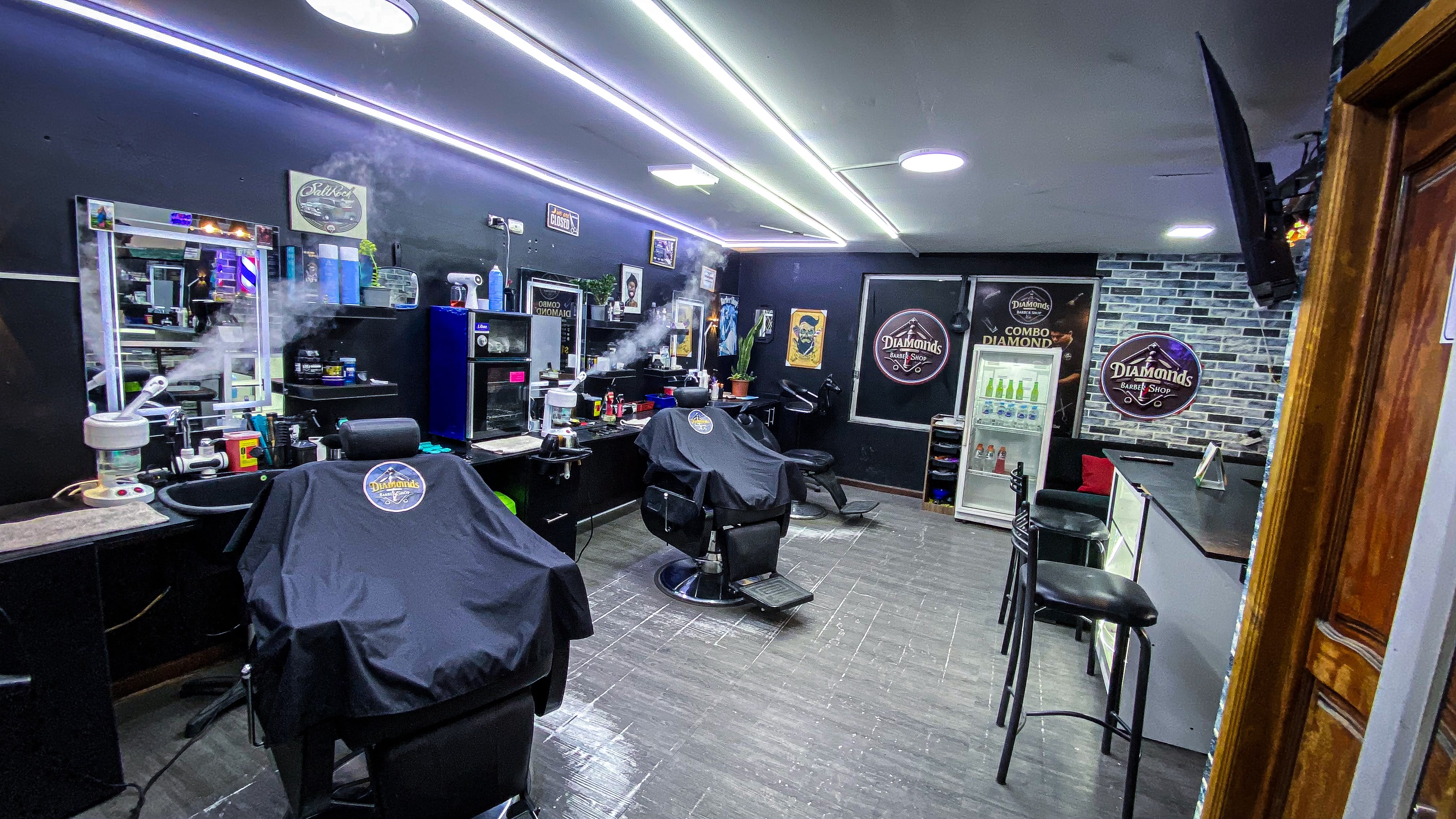 Diamonds Barber Shop